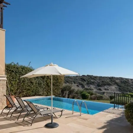 Vila “imagine You And Your Family Renting This 5 Star Villa” - Iremos *