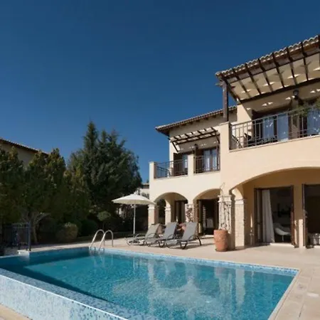 “imagine You And Your Family Renting This 5 Star Villa” - Iremos Vila *